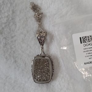 JTV Silver Necklace with Glittering Pendant